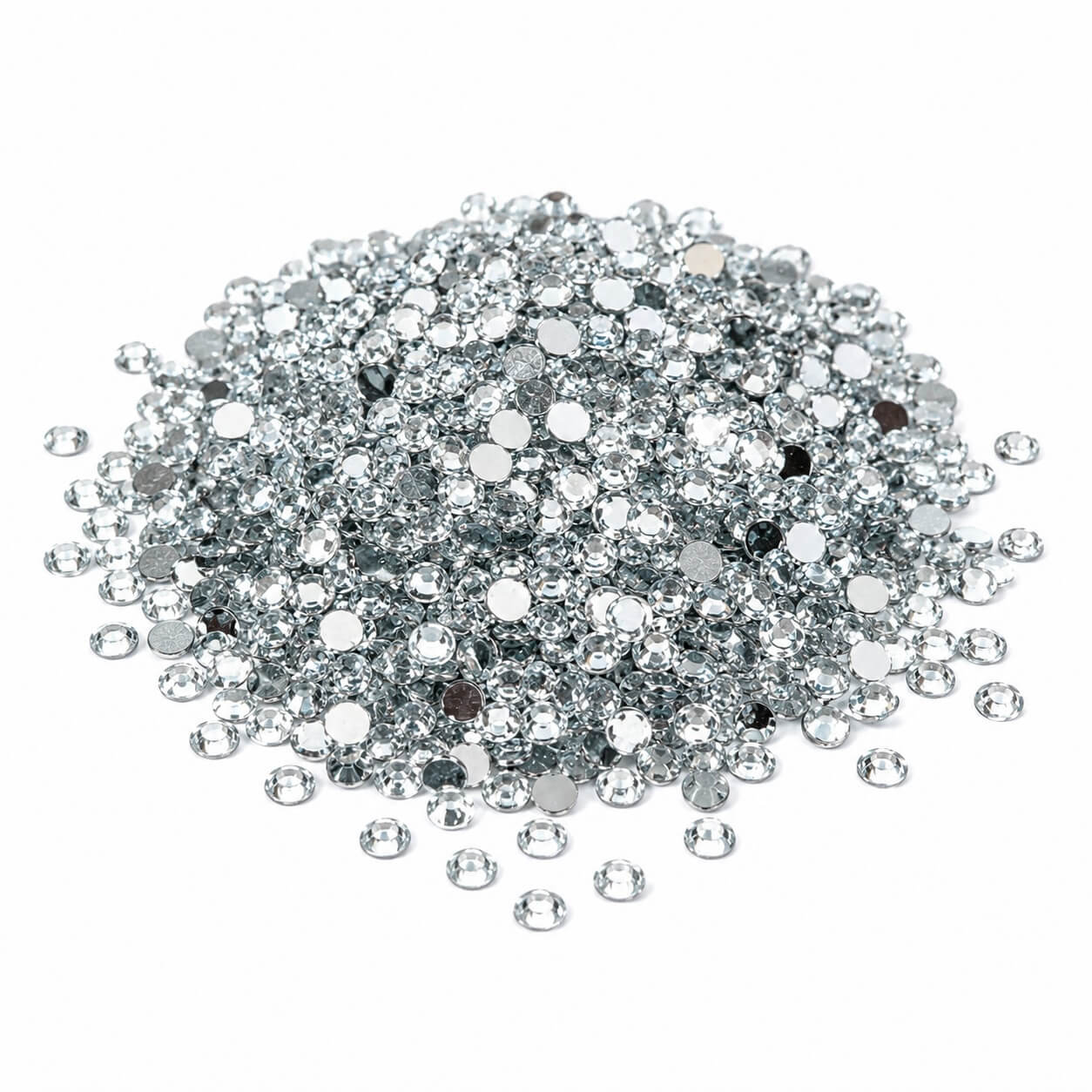 Packshot af Rhinsten 2 mm klare 1 g med ca. 500 facetslebne flatback rhinsten med flad bagside til hobby, scrapbooking, DIY og dekoration.