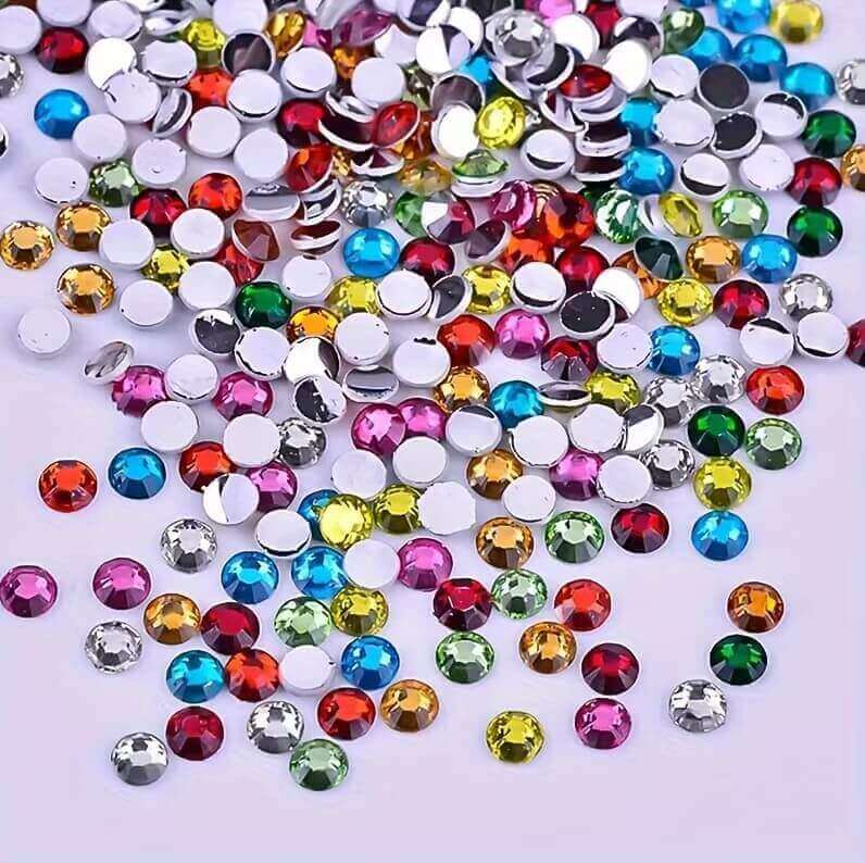 Rhinsten 3mm Mix – farverige, facetslebne 3 mm rhinsten til kreative projekter.