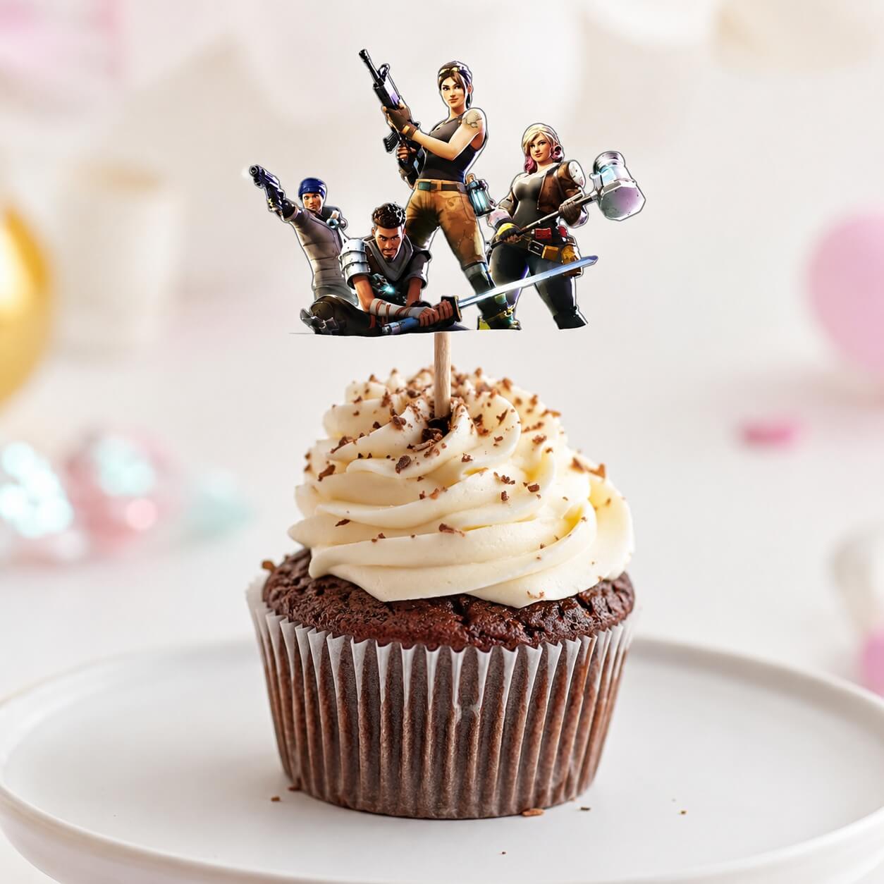 Fortnite kagepynt med cake topper placeret i chokoladecupcake – perfekt til Fortnite fødselsdag, cupcakes og gamerfest.